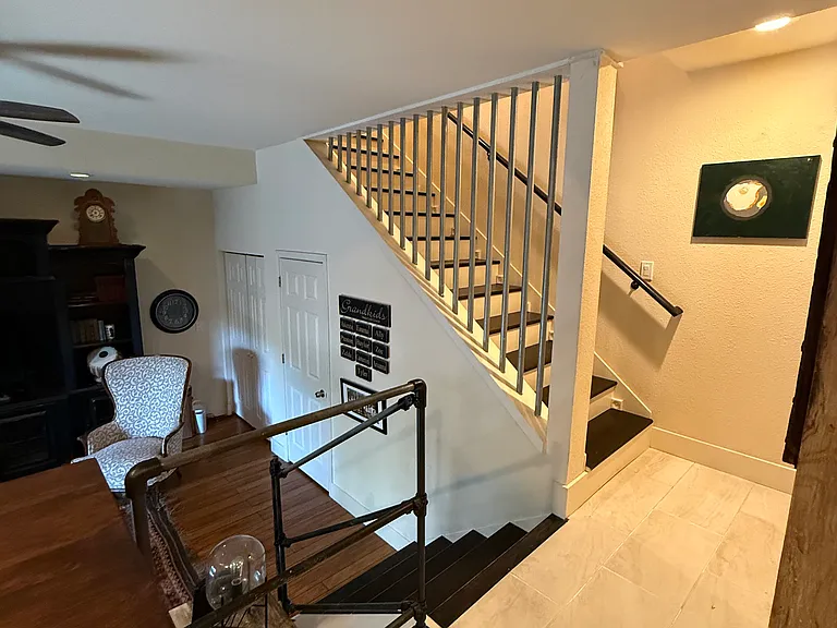 331 Pleasant St — Photo 24