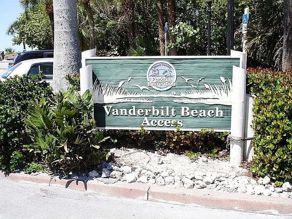 2nd image of 9101 Vanderbilt Dr APT 303