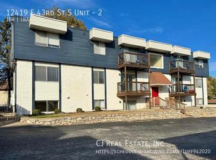 12419 E 43rd St S APT 2, Independence, MO 64055