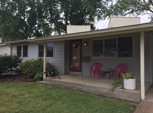 1030 Jackson Ln, Florissant, MO