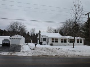 833 Irish Settlement Rd, Morrisonville, NY 12962
