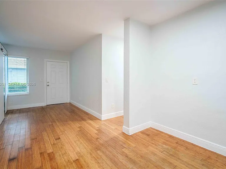 7325 Carlyle Ave #8 — Photo 6