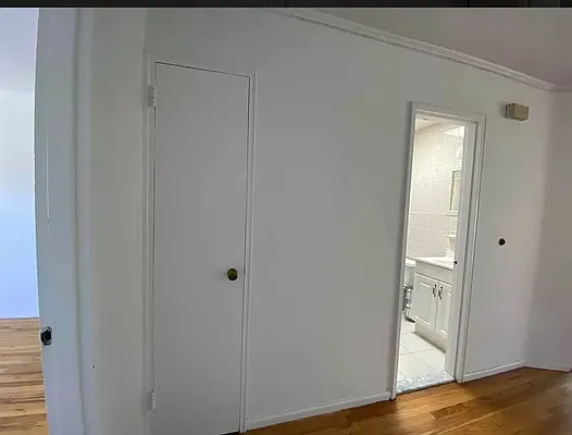 Rented by Douglas Elliman | media 14