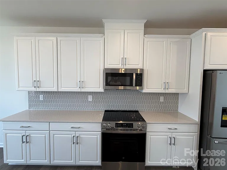 2143 Hawksworth Ln — Photo 8