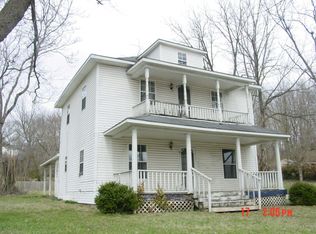 408 E Meadow Ave, Crane, MO 65633