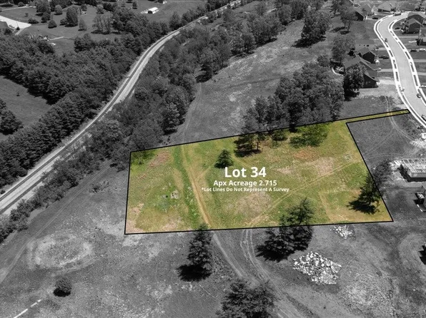 1004 Round Meadow Dr, Christiansburg, VA 24073