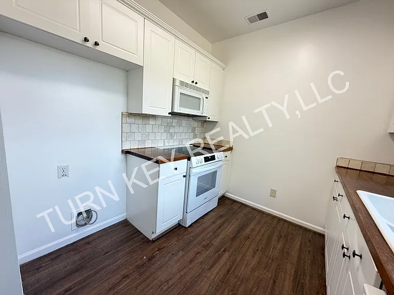1458 Amberley Woods Cv — Photo 6