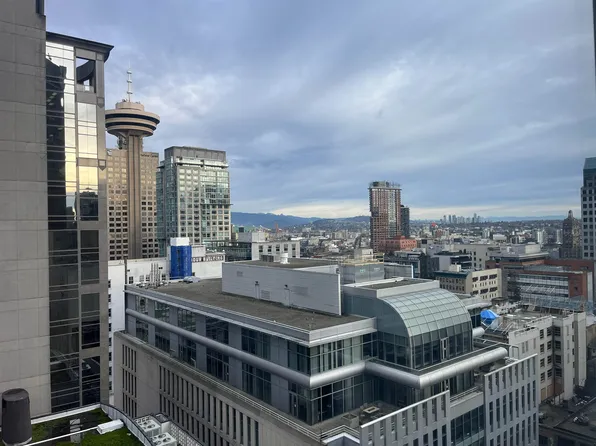 610 Granville St #1508, Vancouver, BC V6C 3T3