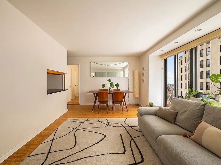 45 E 25th St #37B — Photo 2