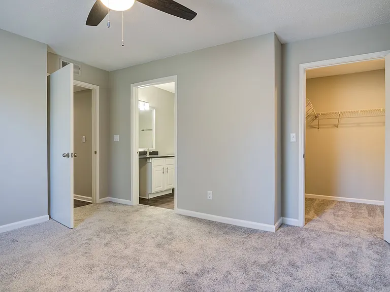 Avana Bellevue — Photo 7