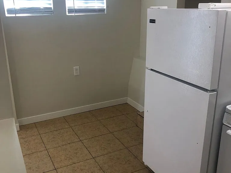 4260 Campus Ave — Photo 6
