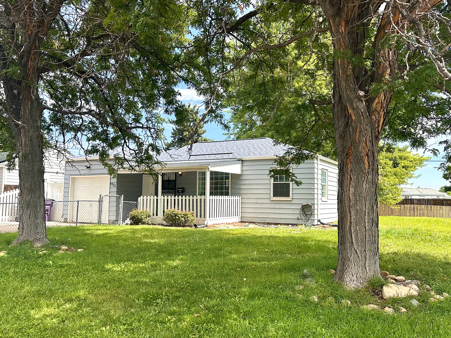 2 bed, 747 sqft, $2,350 — Photo 1