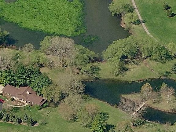 3rd image of N56W35310 Appletree Ct