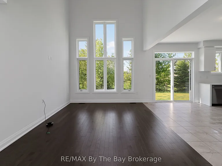 52 Amber Dr — Photo 24