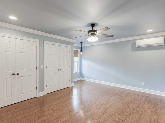 5th image of 1711 Pennington Dr