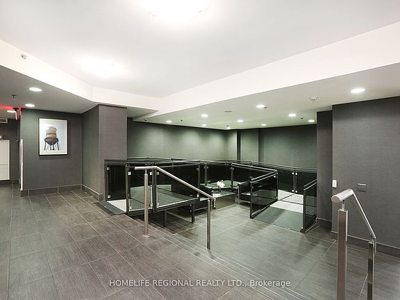 4th image of 816 Lansdowne Ave #1015