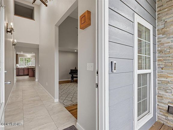 3rd image of 3020 Spinnaker Dr