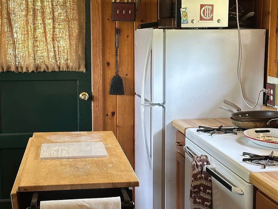 3811 W Browns, Vulcan, MI 49892 Zillow