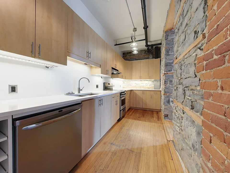 184 Sydenham St