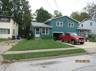 1739 Pleasant Ct, Davenport, IA 52803