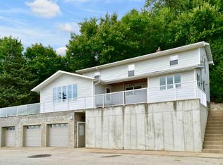 628 Fountain St, Fountain City, WI 54629