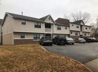 410 W 18th St #D, Lawrence, KS 66044