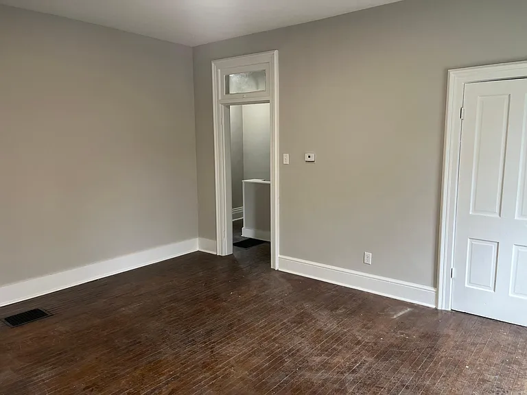 2126 Webster St #1/2 — Photo 2