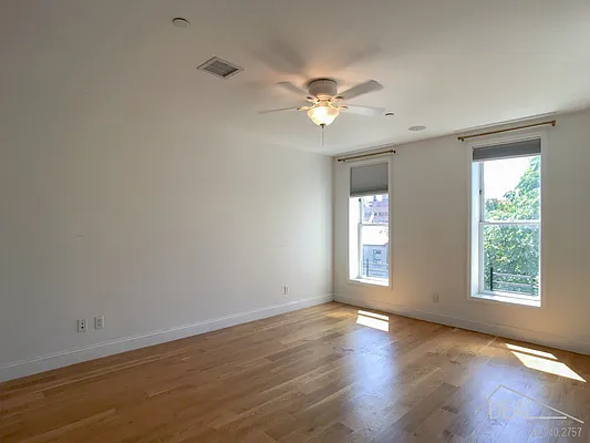 Rented by Ideal Properties Group | media 28