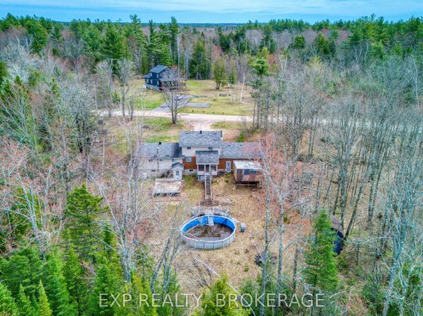 2281 Upper Flinton Rd, Addington Highlands, ON K0H 1P0