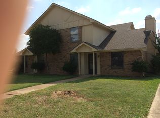 1929 Crooked Ln, Fort Worth, TX 76112