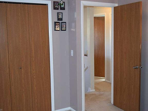 3rd image of 7272 Bristol Ct