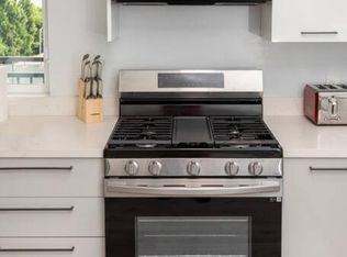 917 S Berendo St #403, Los Angeles, CA 90006