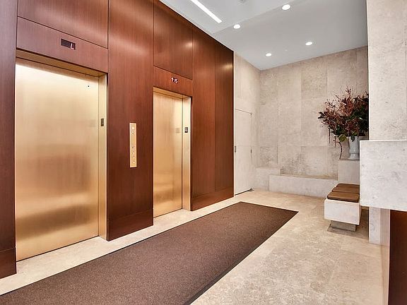 5th image of 1065 Park Ave #14C
