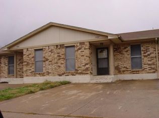 1104 S Clark Rd, Cedar Hill, TX 75104