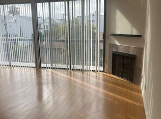 10715 Missouri Ave APT 305, Los Angeles, CA 90025