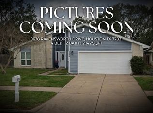 9638 Ravensworth Dr, Houston, TX 77031