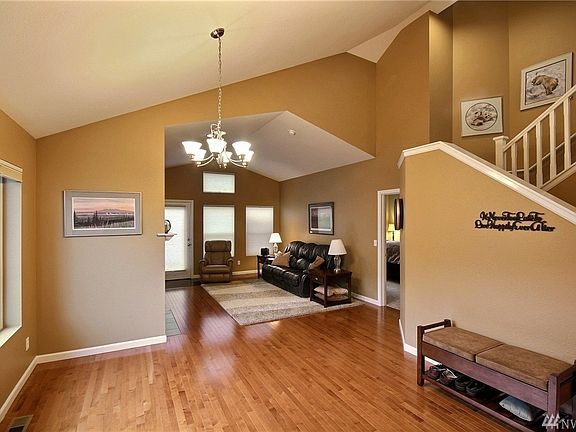 2nd image of 7118 James Pl SE