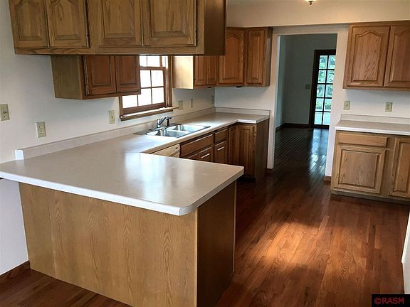 3rd image of 100 Hosanna Ct