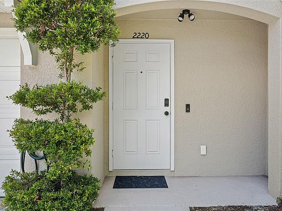 3rd image of 2220 WINDSOR LAKE CIRCLE