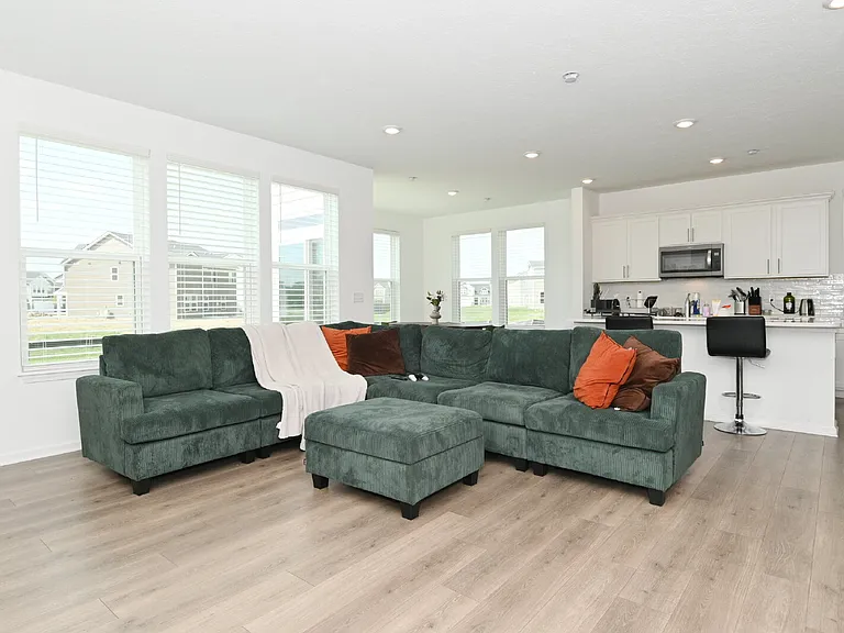 7348 Deerberg Dr — Photo 10