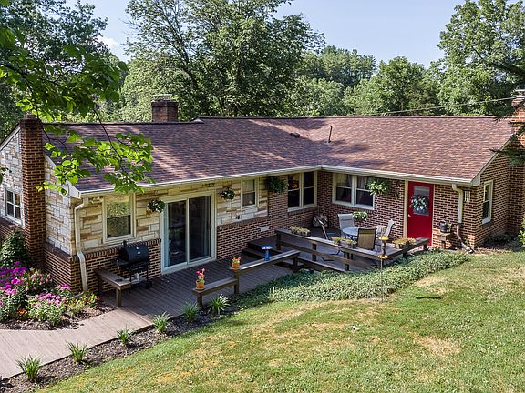 2nd image of 59 Meadowview Dr