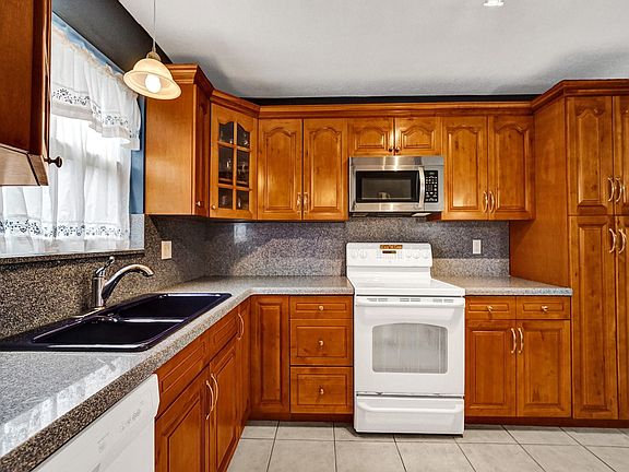 2nd image of 330 N 72nd Terrace