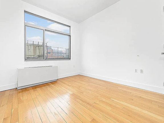 3rd image of 836 Bergen St APT 101