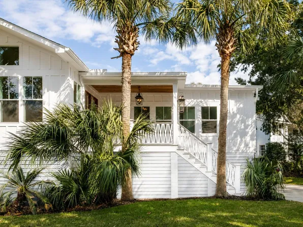 257 Forest Trl, Isle Of Palms, SC 29451