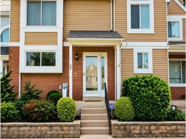 34 Whitehall Ct, Hillsborough Twp., NJ 08844