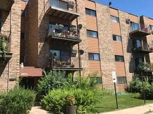 8970 Parkside Ave #106, Des Plaines, IL 60016