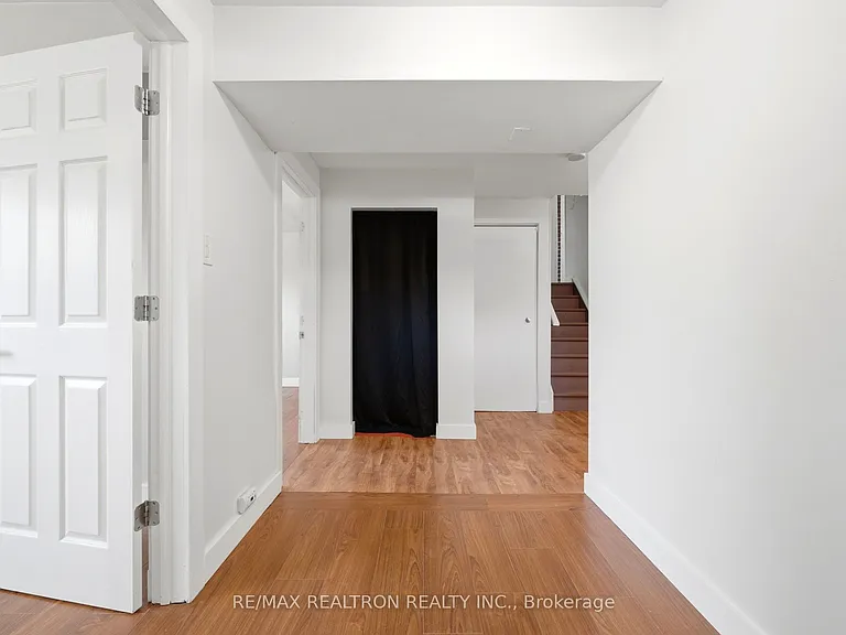 13 Springdale Dr #LOWER — Photo 7