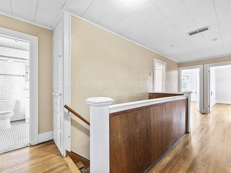 152 Ford Ave — Photo 11