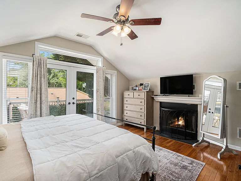 614 Cooledge Ave NE — Photo 11
