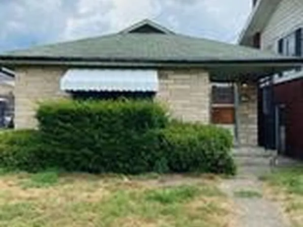 1104 Constitution Blvd, New Kensington, PA 15068